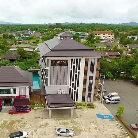 J.P.Grand Hotel ترات المظهر الخارجي الصورة
