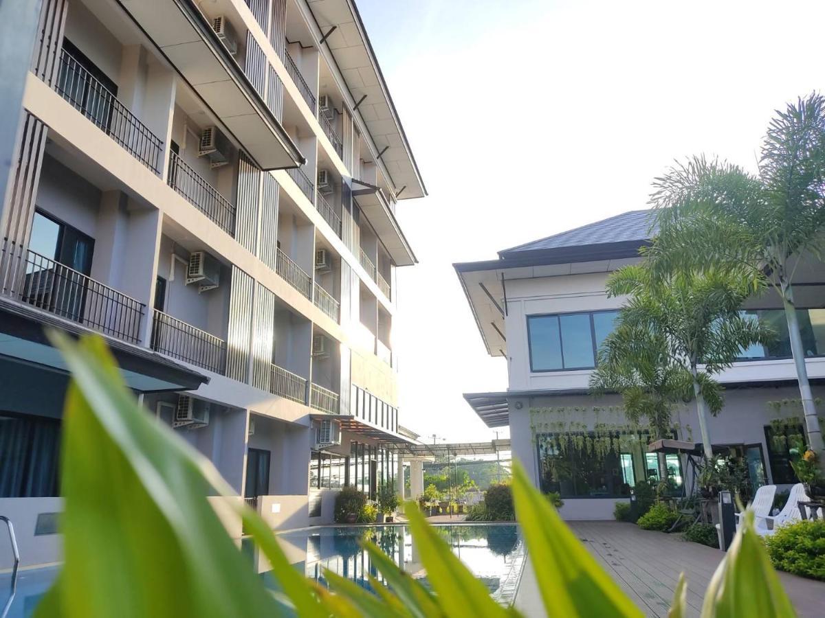 J.P.Grand Hotel ترات المظهر الخارجي الصورة