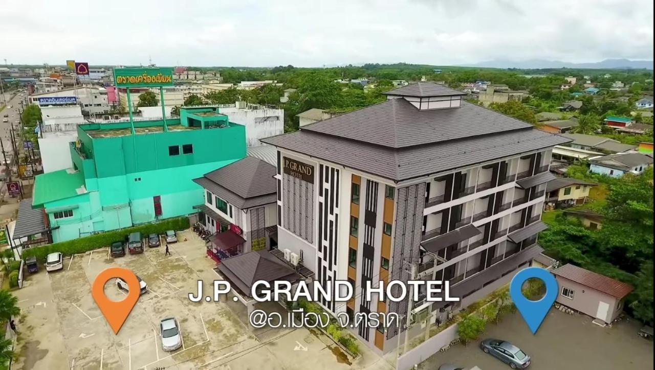 J.P.Grand Hotel ترات المظهر الخارجي الصورة