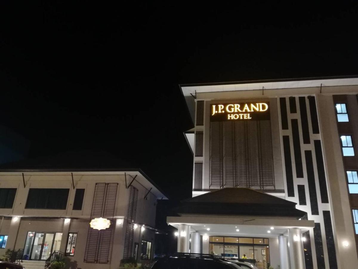 J.P.Grand Hotel ترات المظهر الخارجي الصورة