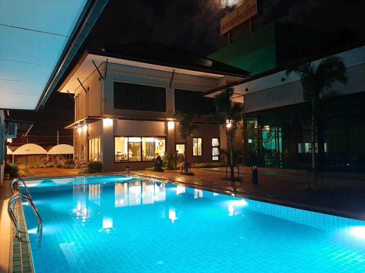 J.P.Grand Hotel ترات المظهر الخارجي الصورة