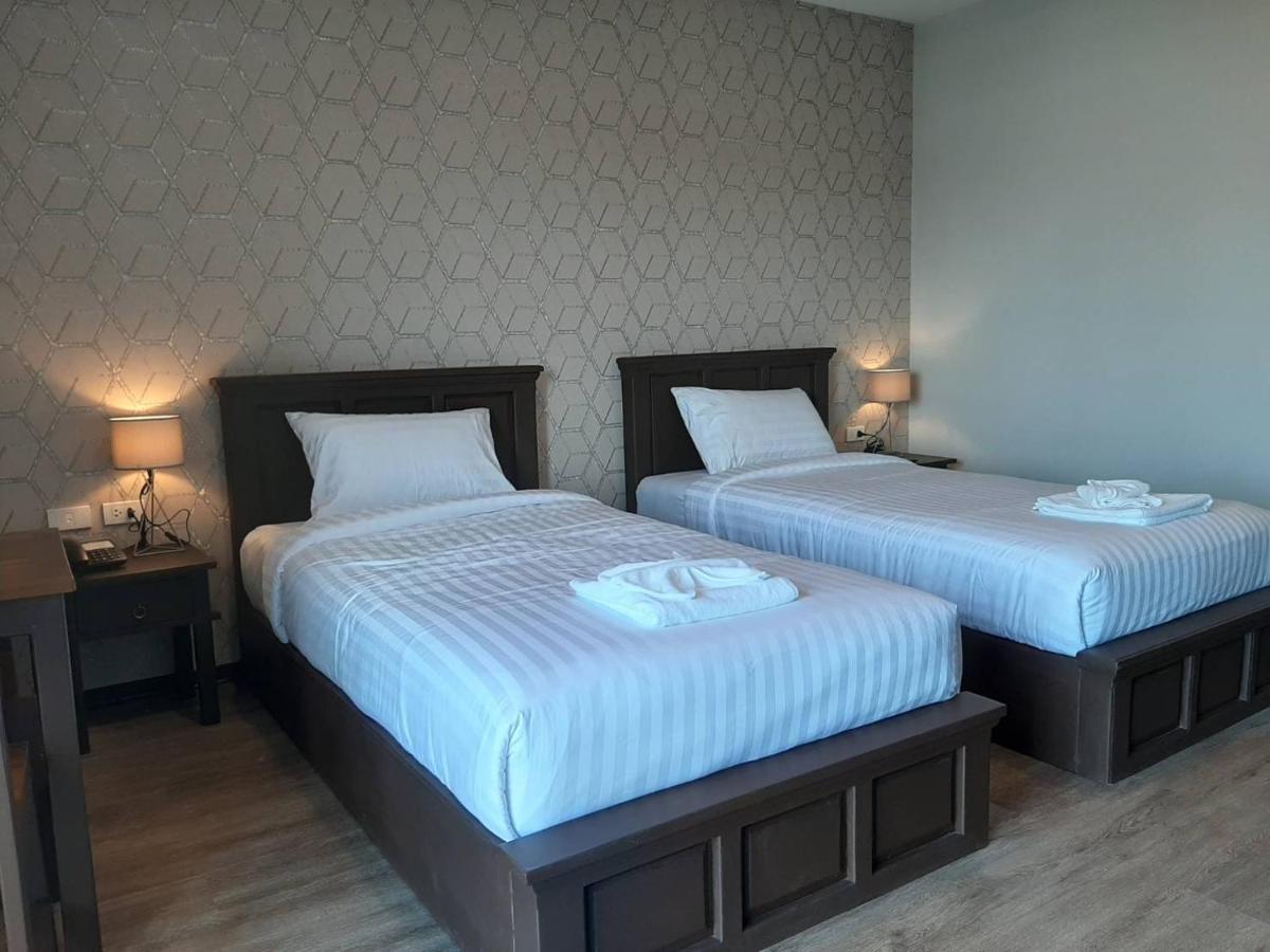 J.P.Grand Hotel ترات المظهر الخارجي الصورة