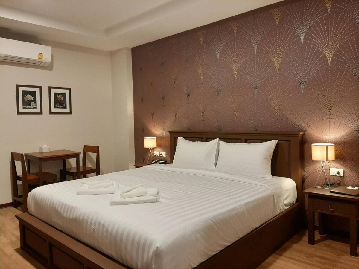 J.P.Grand Hotel ترات المظهر الخارجي الصورة