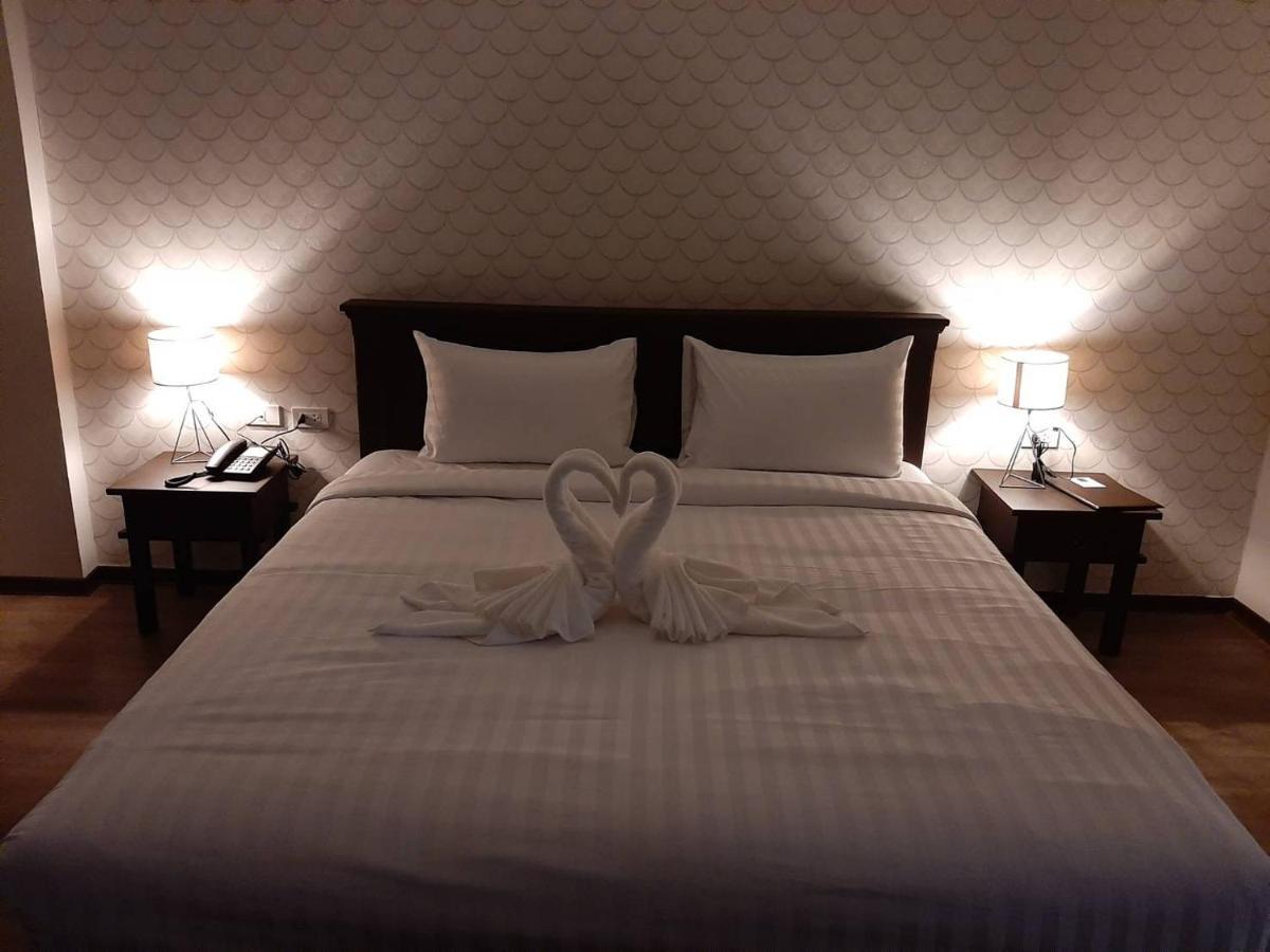 J.P.Grand Hotel ترات المظهر الخارجي الصورة
