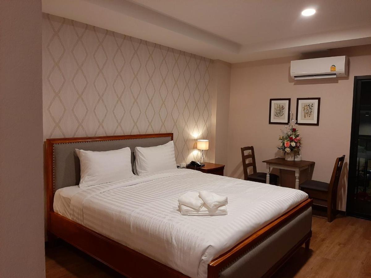 J.P.Grand Hotel ترات المظهر الخارجي الصورة
