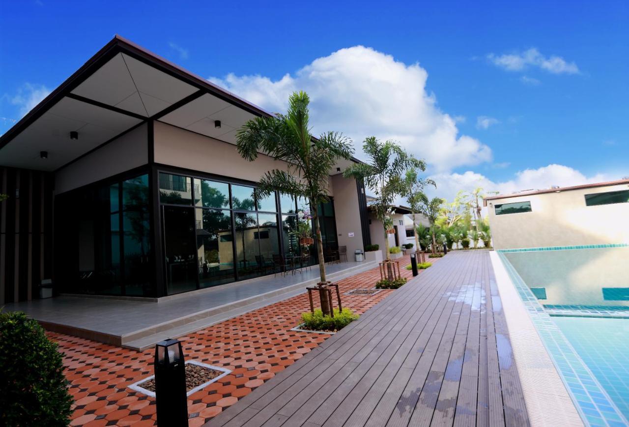 J.P.Grand Hotel ترات المظهر الخارجي الصورة