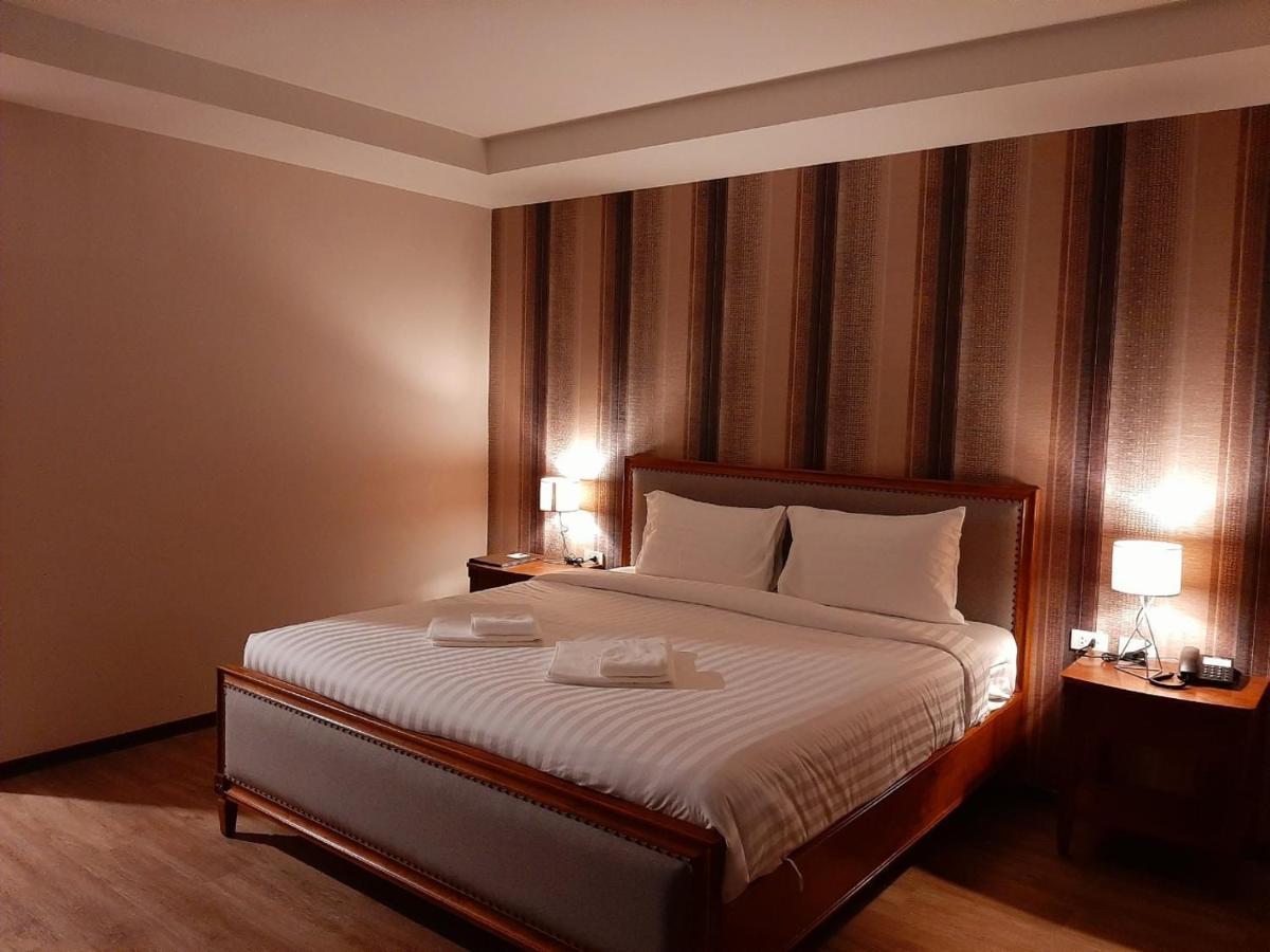J.P.Grand Hotel ترات المظهر الخارجي الصورة